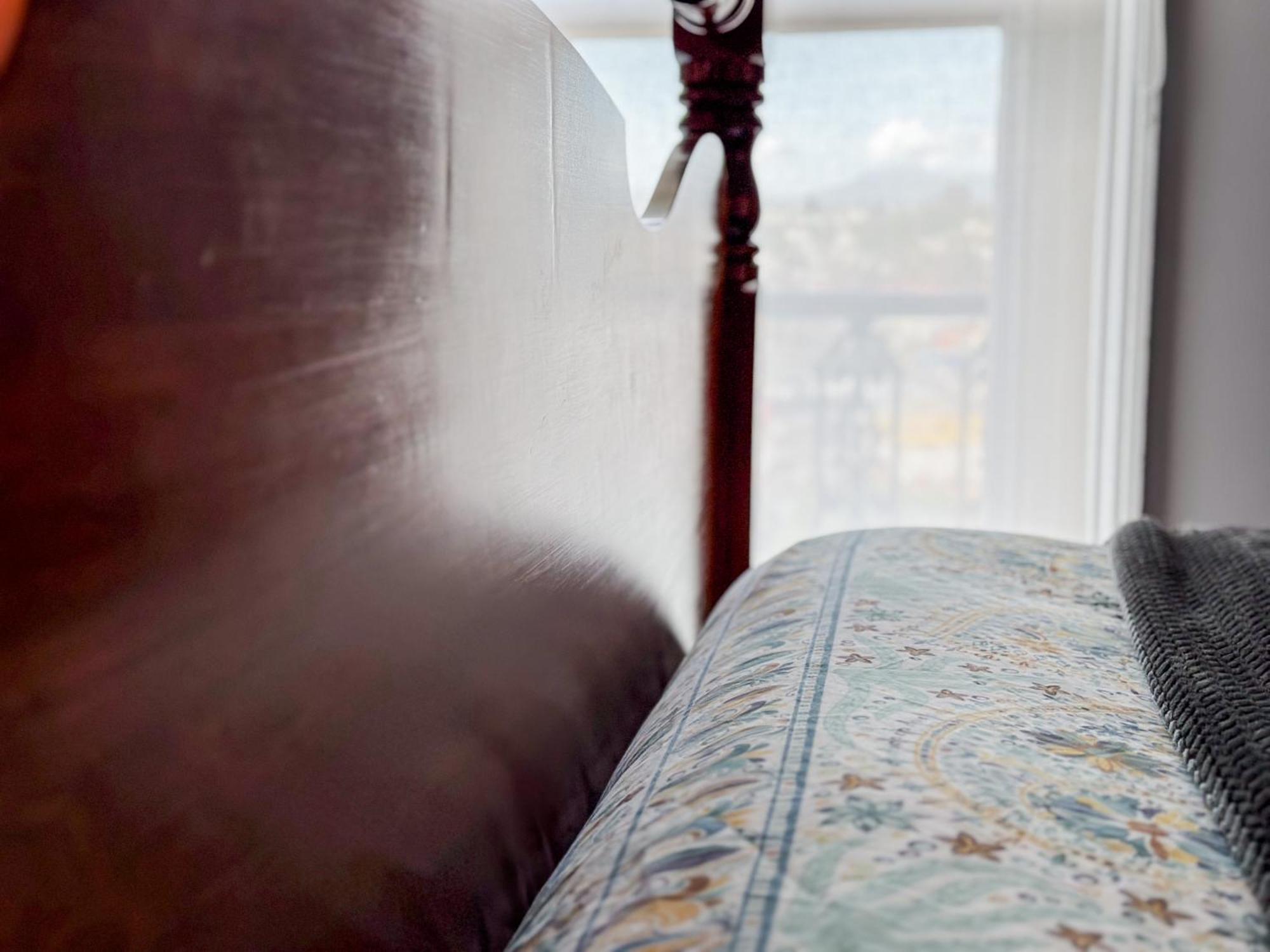 The Dragonfly Inn Launceston Bilik gambar